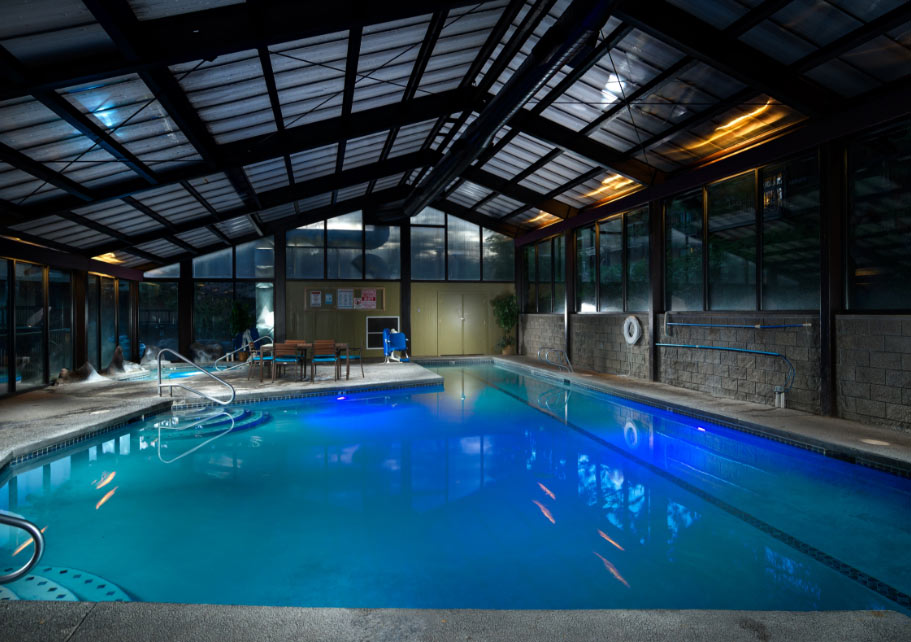 The Riverhouse Indoor pool in Bend, OR